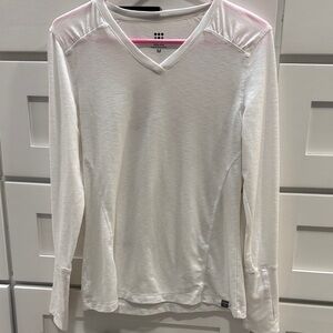 Title Nine white Long Sleeve Top matahari fabric